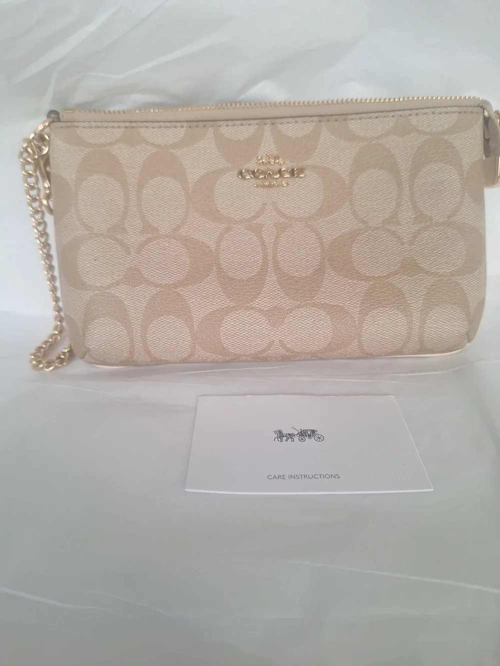 Coach Signature Canvas Chain Wristlet in Khaki/Chalk
